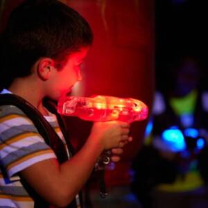 image_lasertag invasion